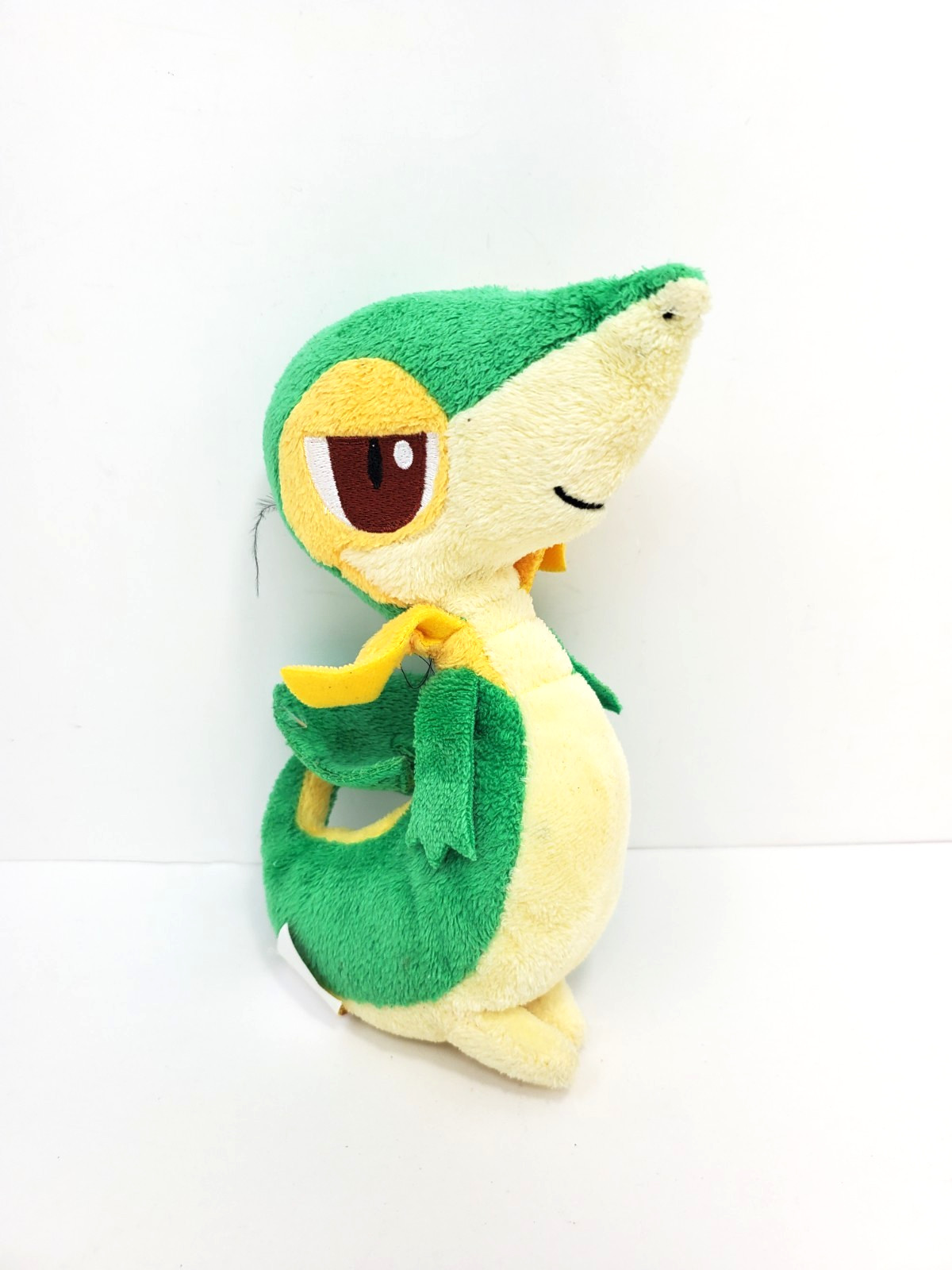 Jakks Pacific 2011 Nintendo Pokemon Snivy 7″ Plush Stuffed Collectible Toy