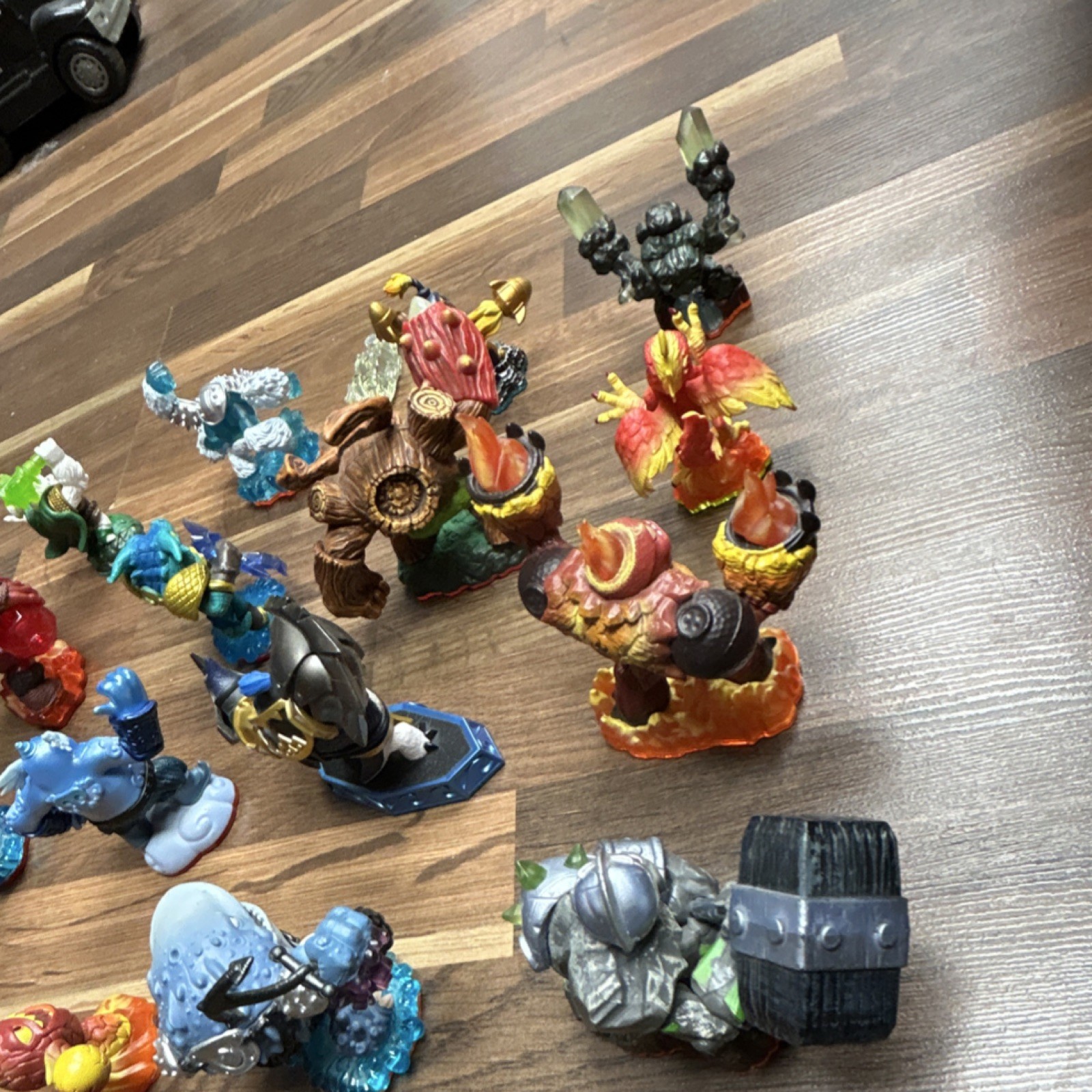 Activision Skylanders Giants Character Figure Pack Lot of 16- Trigger Happy