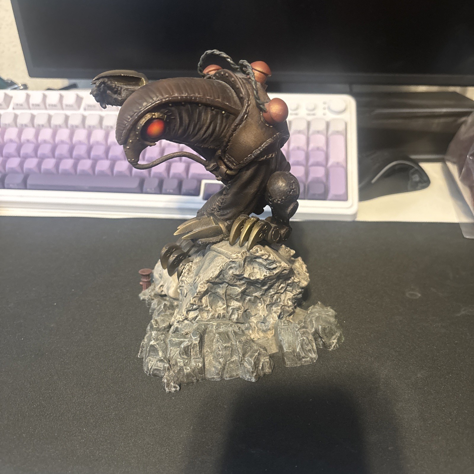 BioShock Infinite Ultimate Edition SONGBIRD PVC Statue No Box No wings