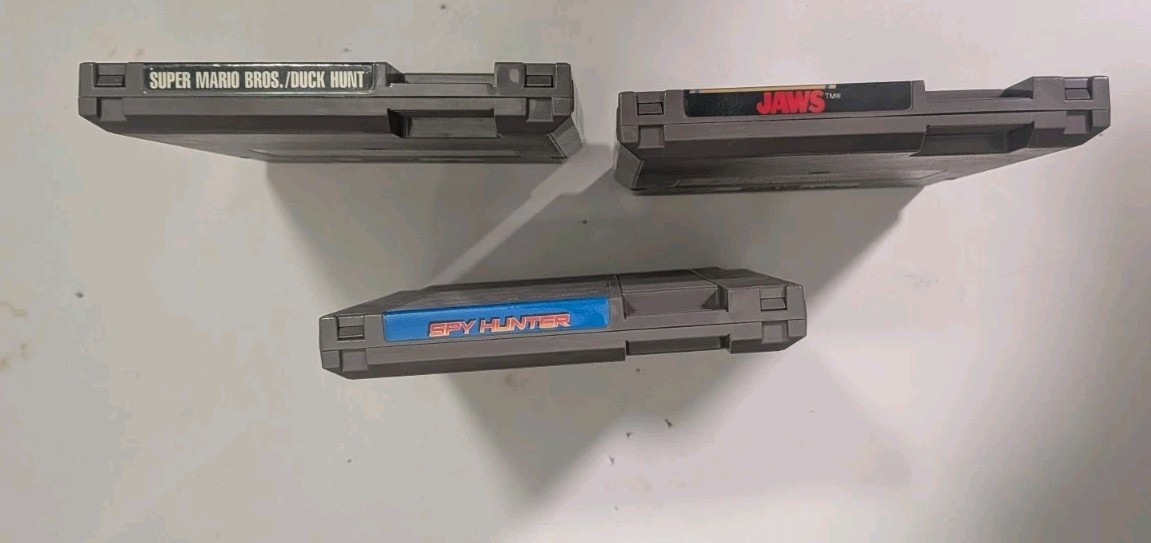 Nintendo NES Game Lot (Bundle of 3): Mario/Duck Hunt, Jaws, Spy Hunter – Used