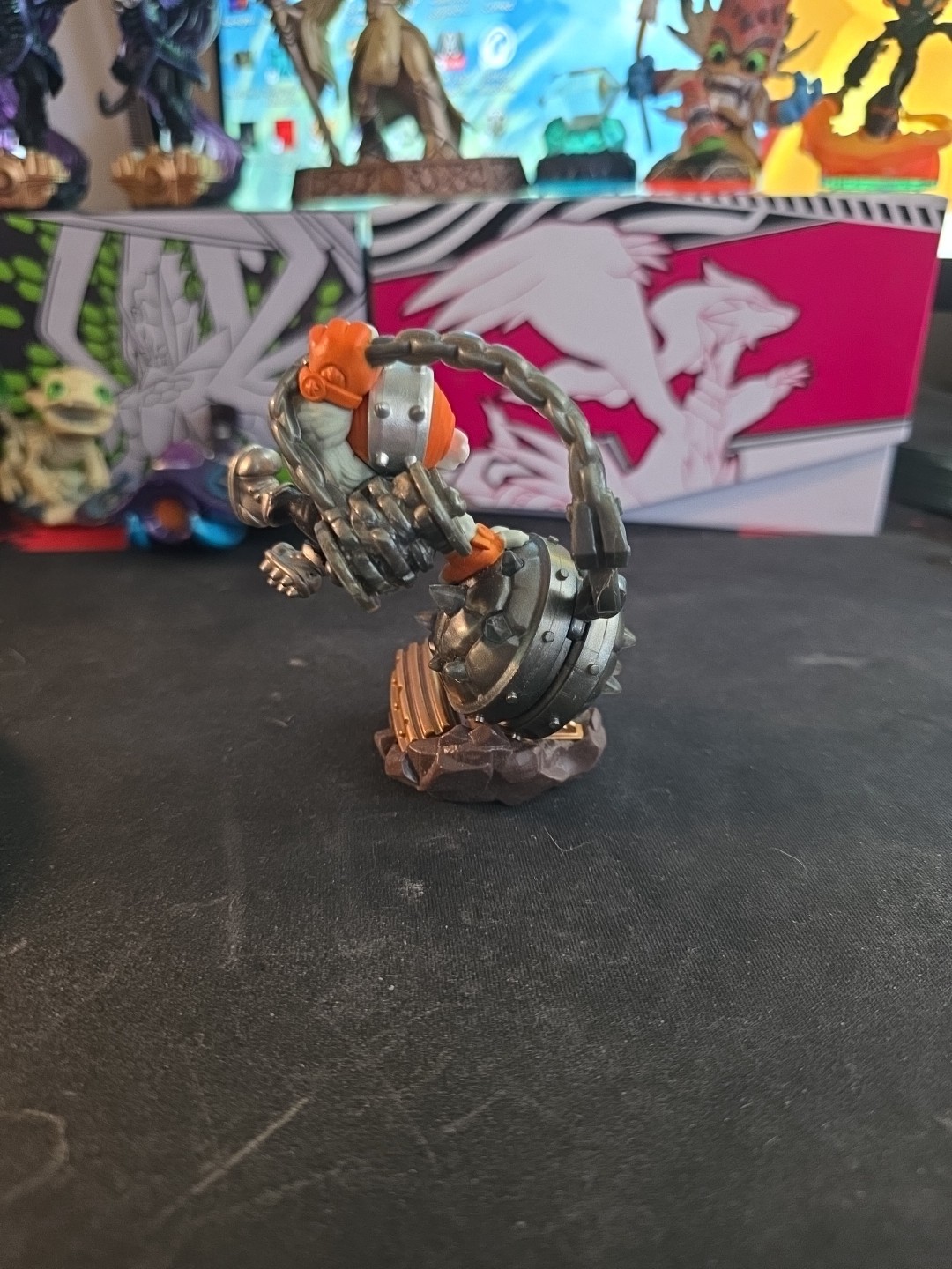 Skylanders Superchargers Smash Hit Character Figure Earth