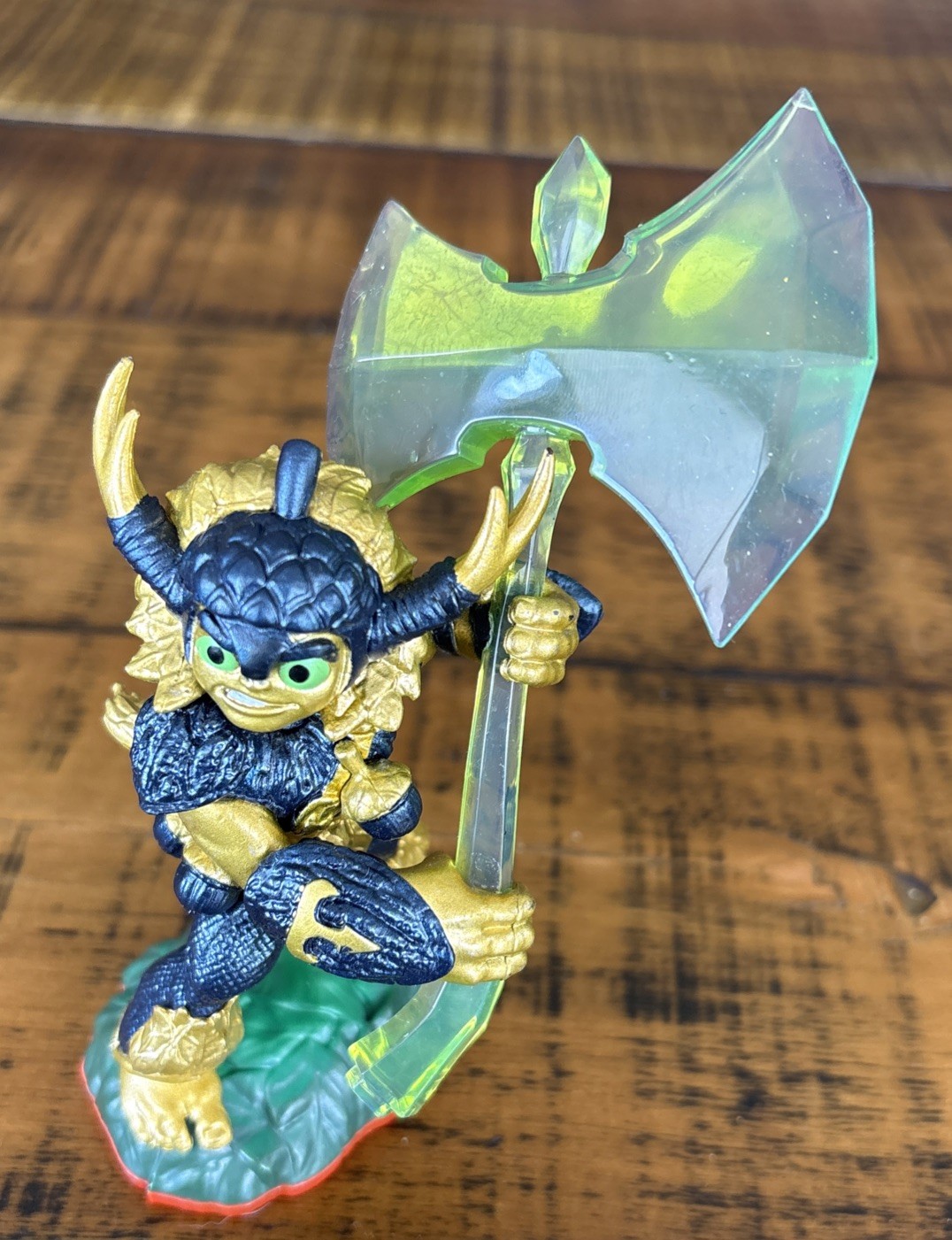 Skylanders Trap Team Legendary Bushwack