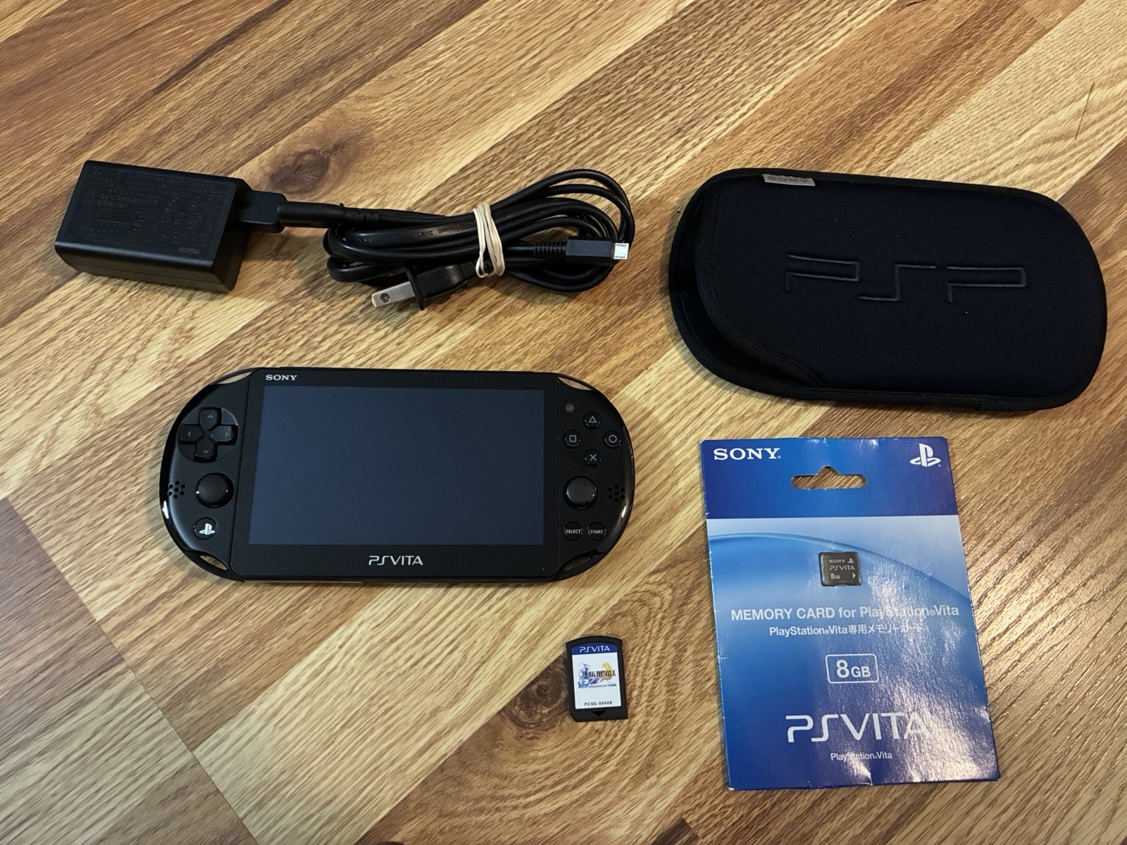 Sony PlayStation PS Vita PCH-2001 Handheld Console w Charger, 8gb, Final Fantasy