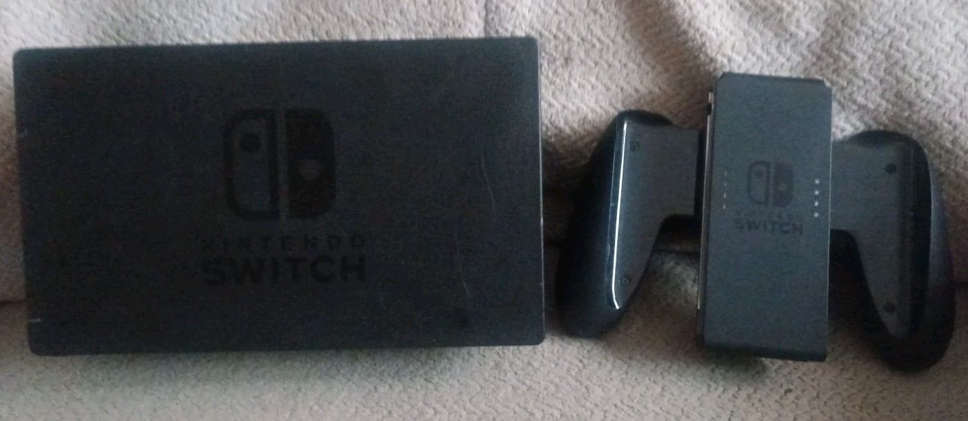 Nintendo Switch Console TV Dock Station Charging Base HAC-007 & Joy Con Grip /39