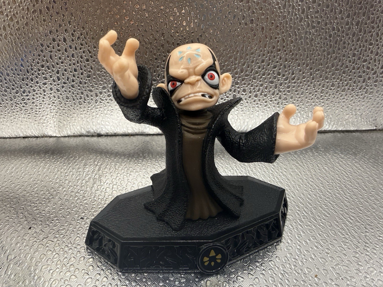 Skylanders Imaginators Sensei KAOS Character Figure Mint Condition Display Only