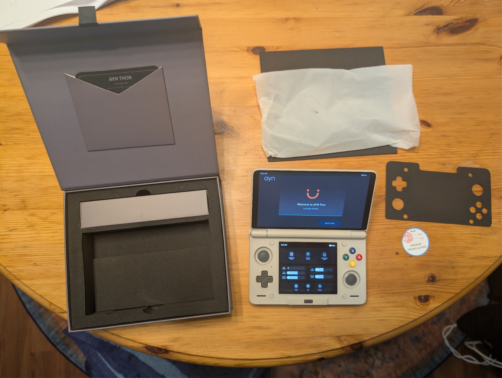 AYN Thor Pro 12+256GB Rainbow (Batch 5)