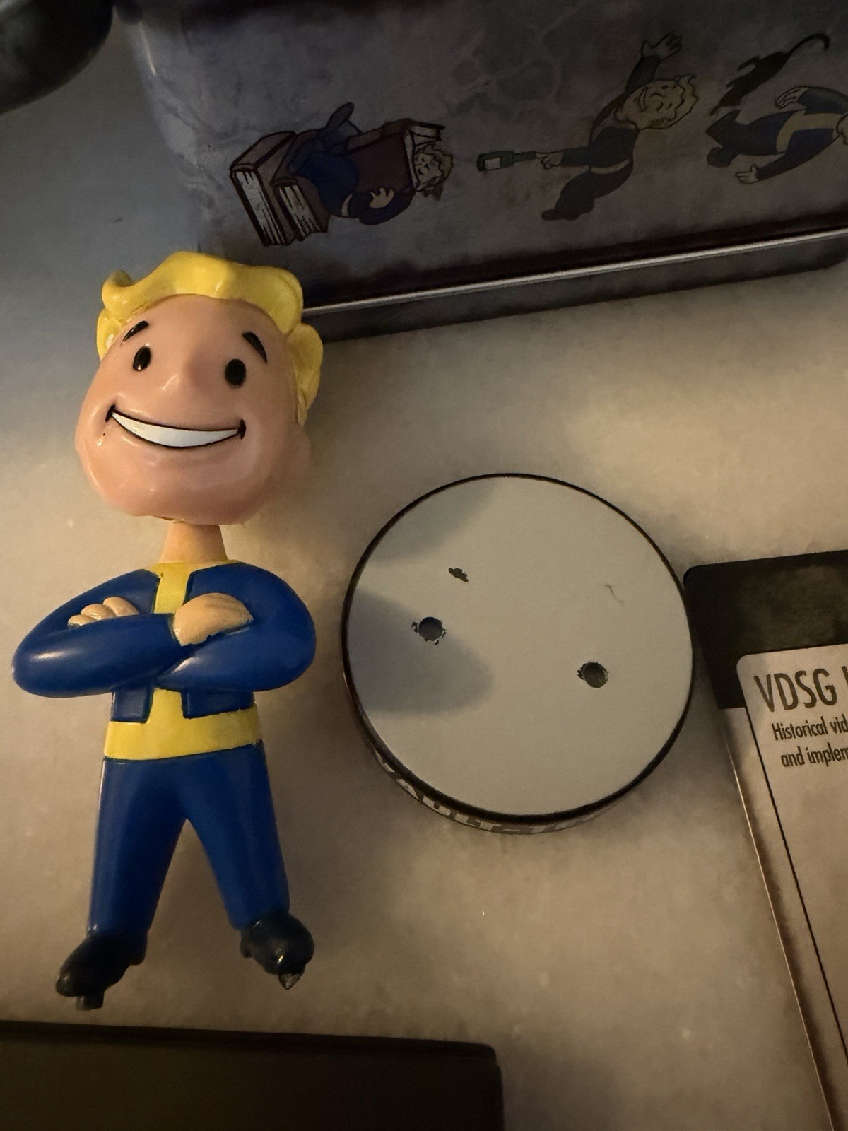 Fallout 3 Collector’s Edition Xbox 360 CIB Vault Boy Bobblehead Lunchbox