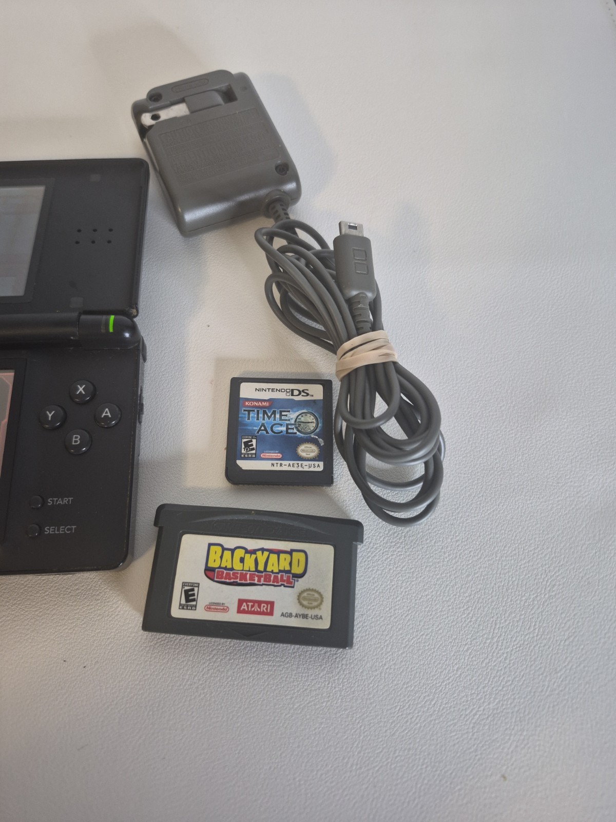 Nintendo DS Lite Console Bundle BLACK. TESTED Read Description 4 Bundle Details