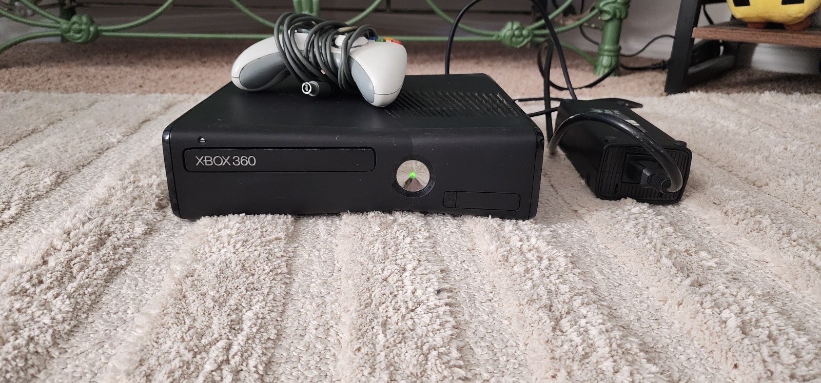 Microsoft Xbox 360 S Black Home Console Bundle, Wi-Fi HDMI, Controller & Cables