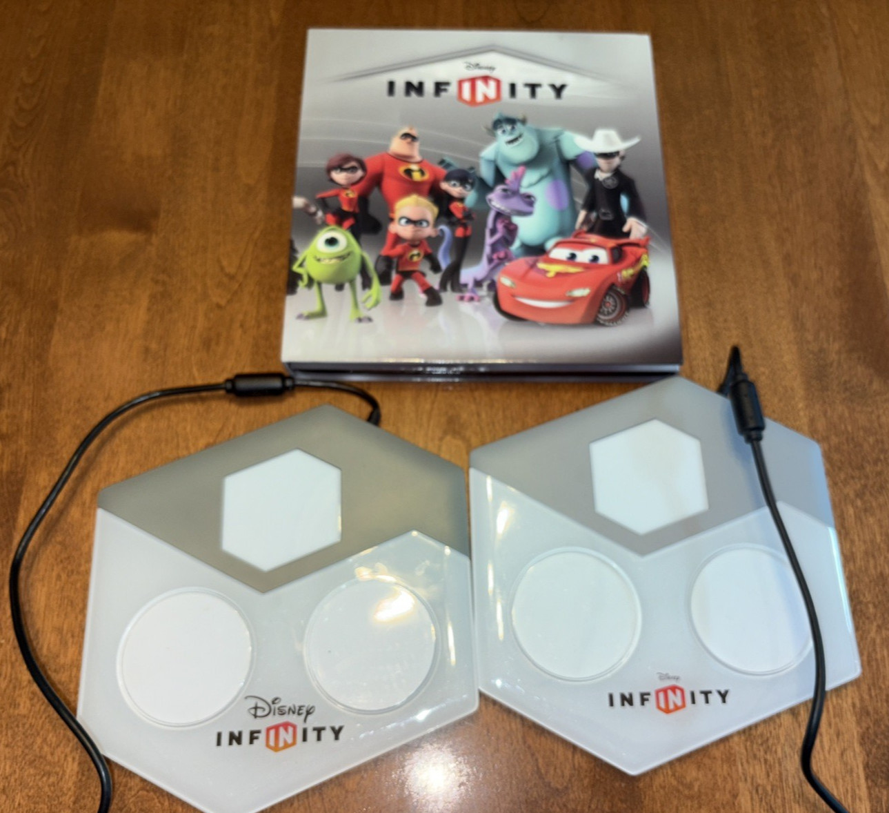 Disney Infinity Lot Power Disc Album Book Binder w 14 Discs 2 Portals Incomplete