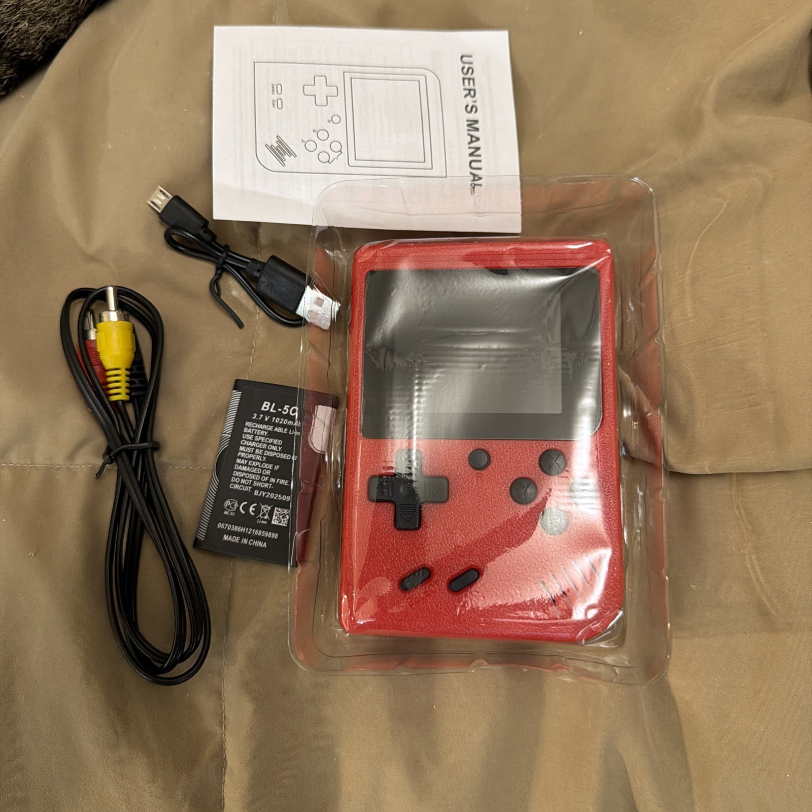 Retro FC Game Box handheld Video game box plus / Rechargeable (k)