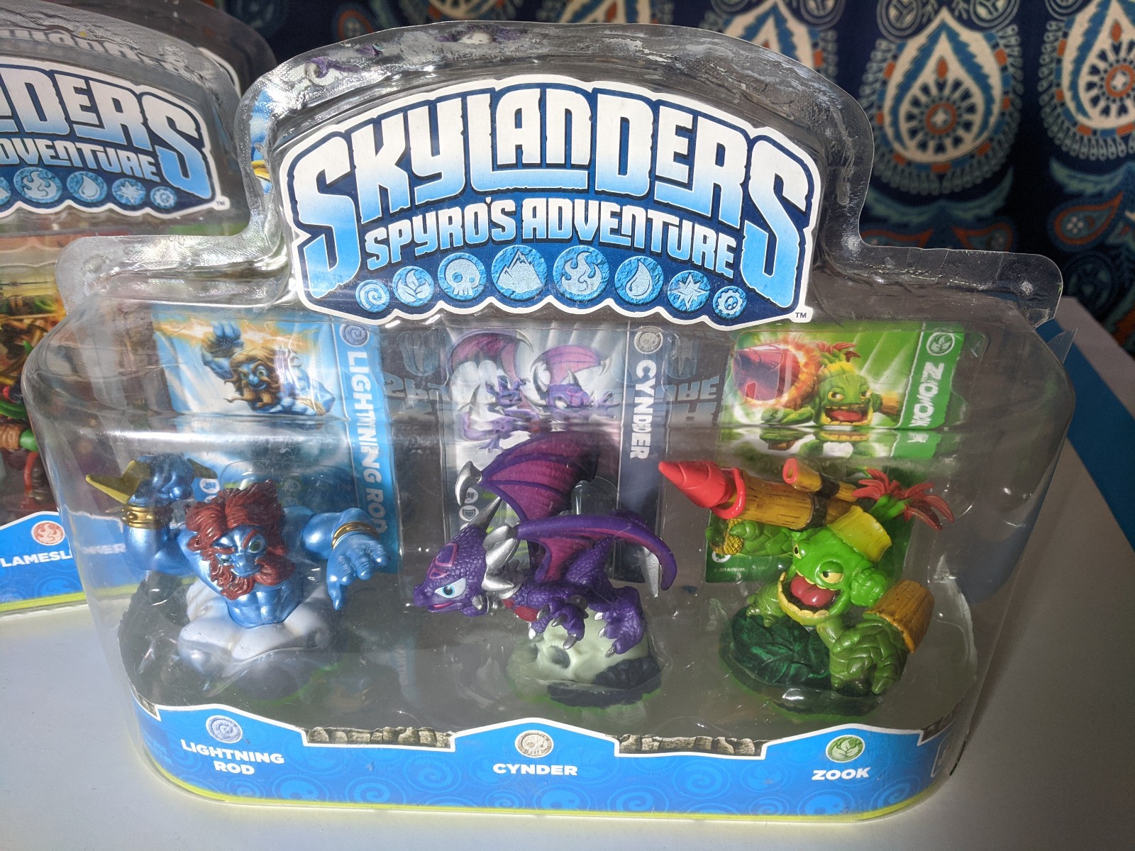 Skylanders Spyro’s Adventure Triple Packs + Dino-Rang Camo Drobot Lightning Rod+