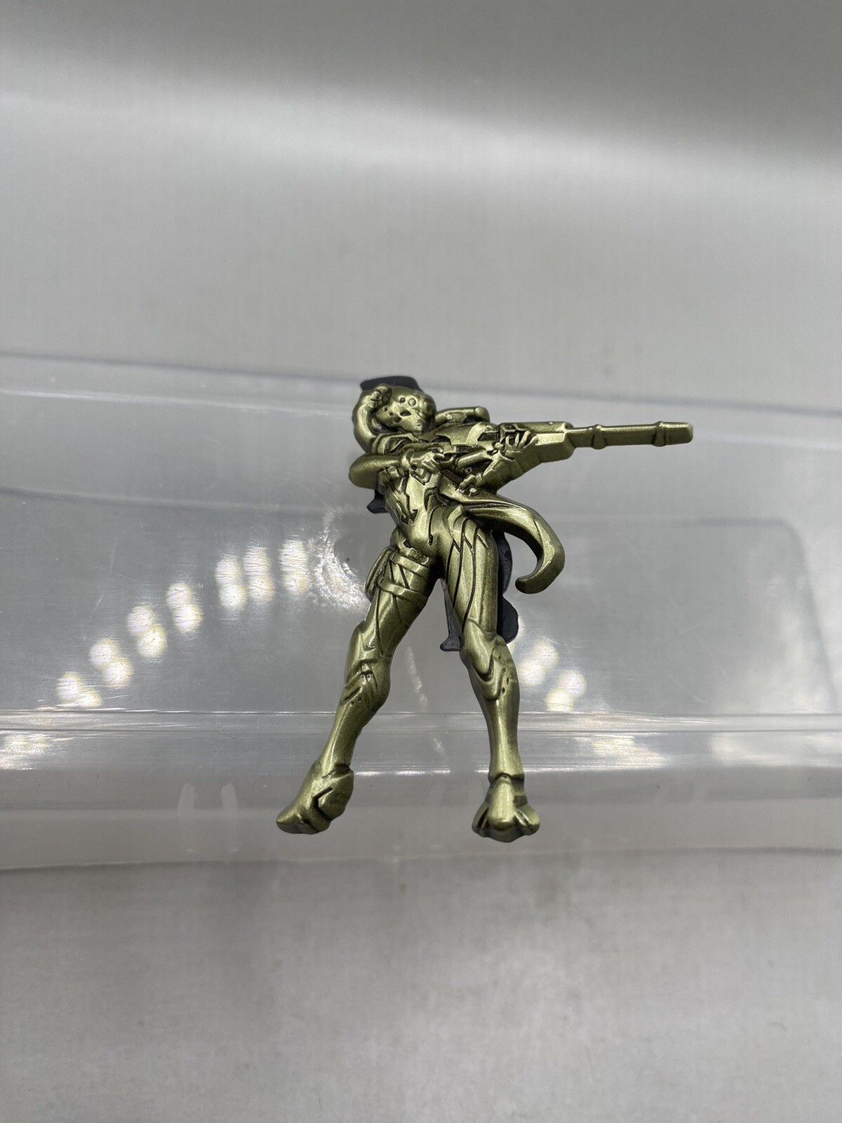 Blizzard Overwatch Widowmaker Gold Pin Series 4 2017 Blizzcon