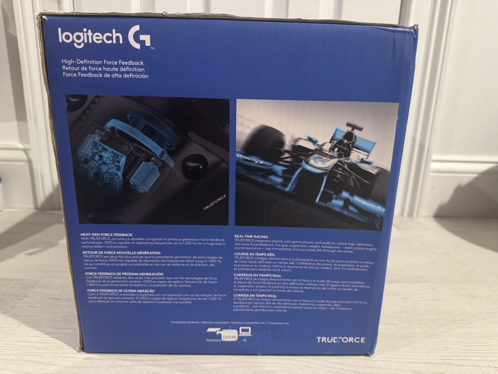 Logitech G923 Racing Wheel and Pedals – Black (DAMAGED BOX BUT NEVER USED).