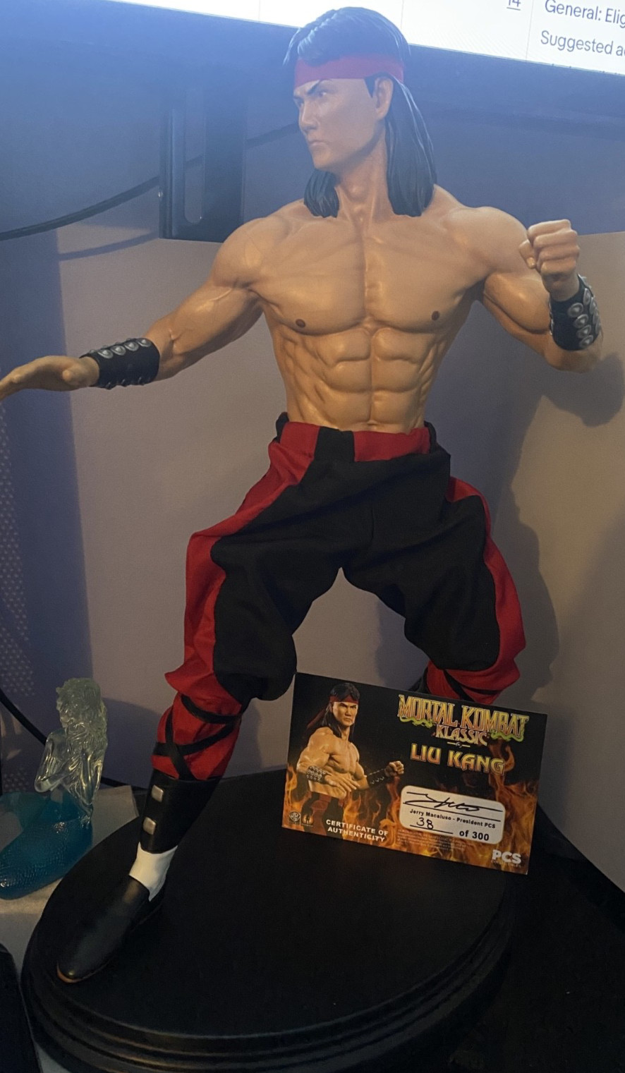 Rare Mortal Kombat Liu Kang Klassic PCS Statue [CRACKED][DAMAGED]