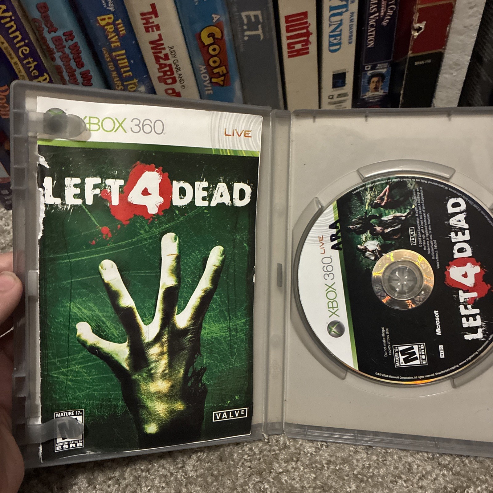Left 4 Dead — Game of the Year Edition (Microsoft Xbox 360, 2009)