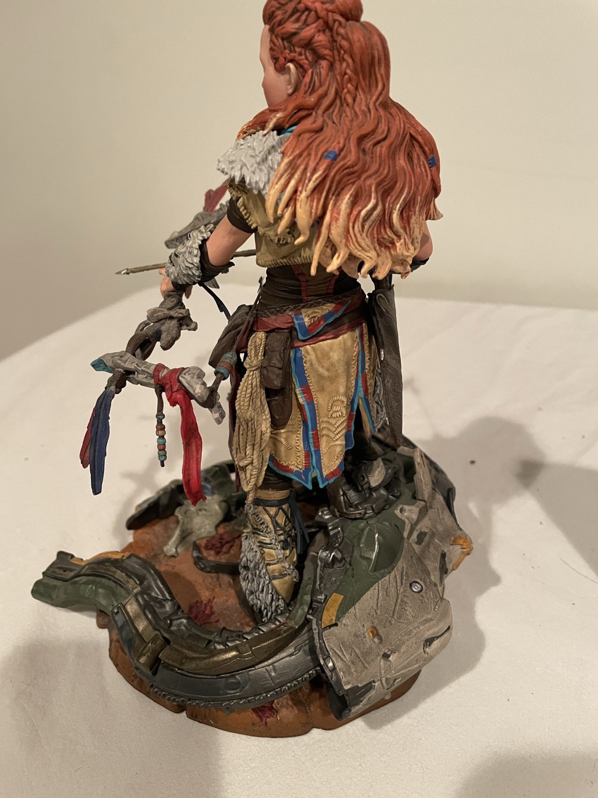 Horizon Zero Dawn Collector’s Edition 9″ Statue Huntress Aloy With Complete Game