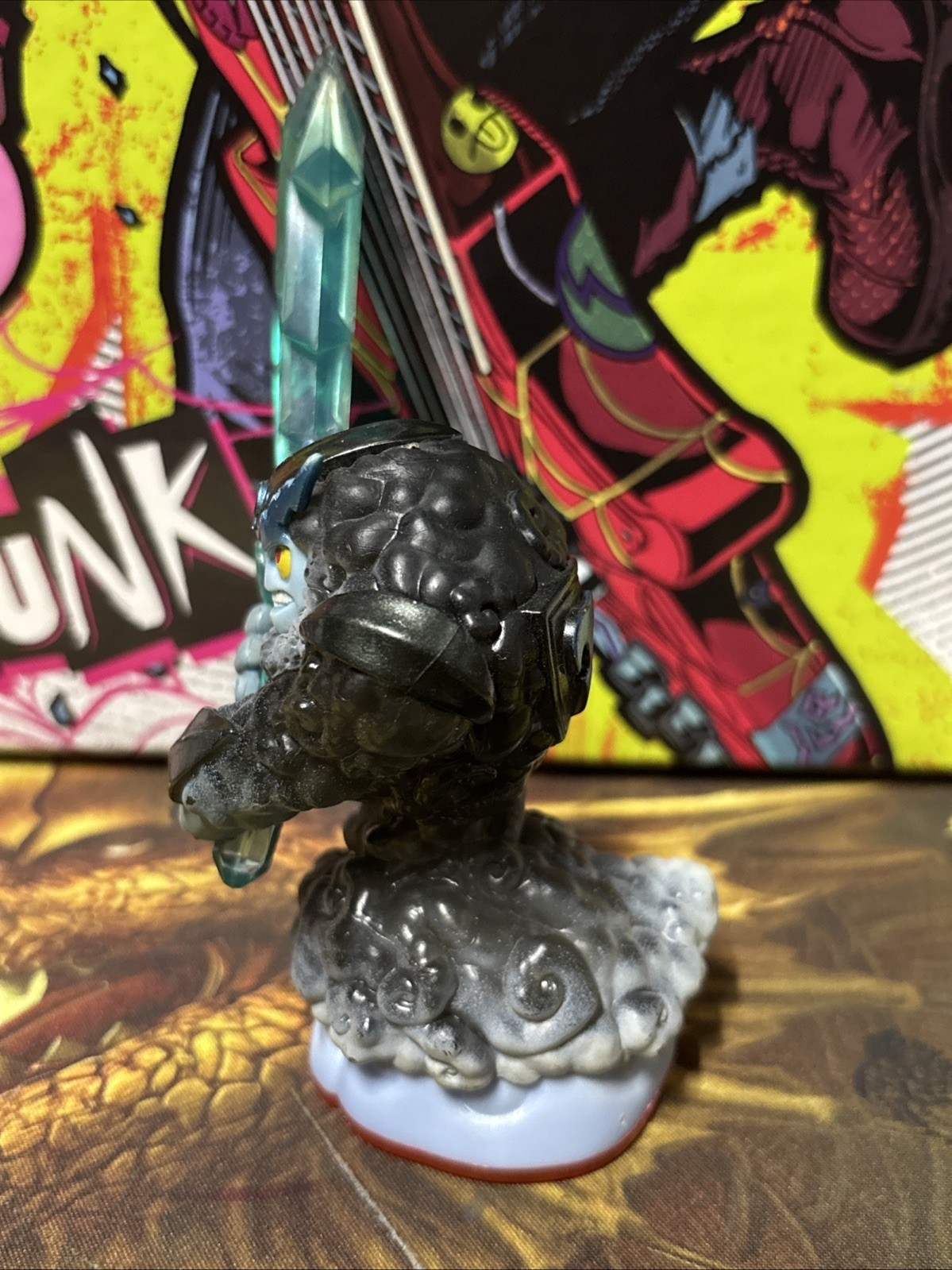 Thunderbolt Trap Master Figure from Skylanders: Trap Team