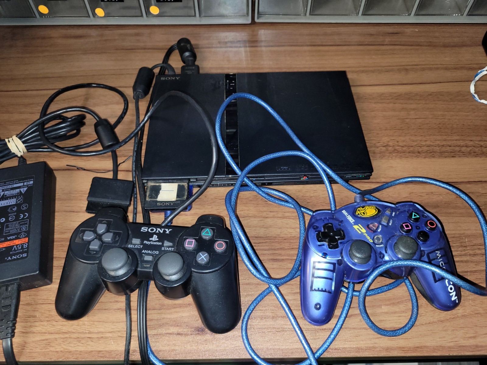 Sony PlayStation 2 PS2 Slim Console Complete, 2 Controllers, Resident Evil 4