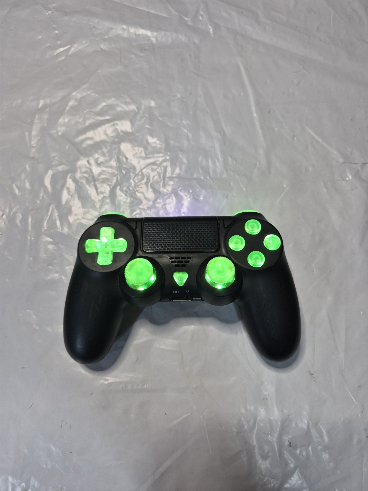 SONY PS4 WIRELESS CONTROLLER Lights Up And Changes Colors, Vibrates. Works…