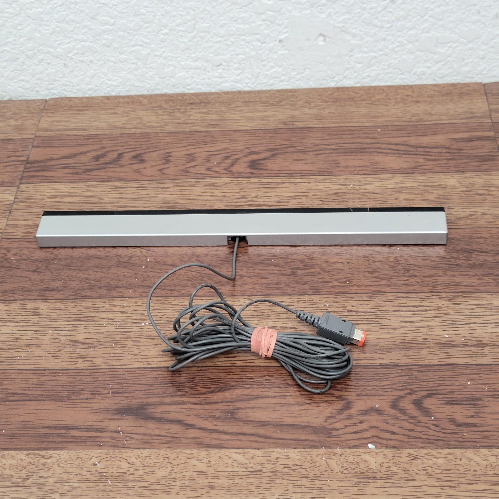 Nintendo Wii OEM Sensor Bar Wired Official RVL-014 For Wii And Wii U Very Good