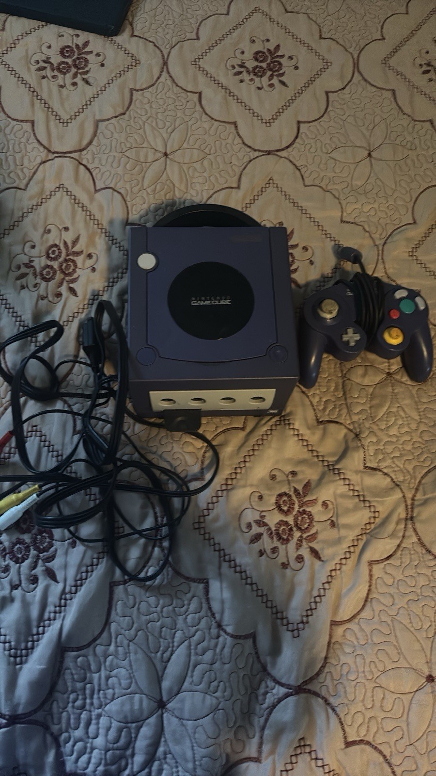 Nintendo GameCube DOL-001 Purple/Gray Console Bundle w/ Controller, Cables