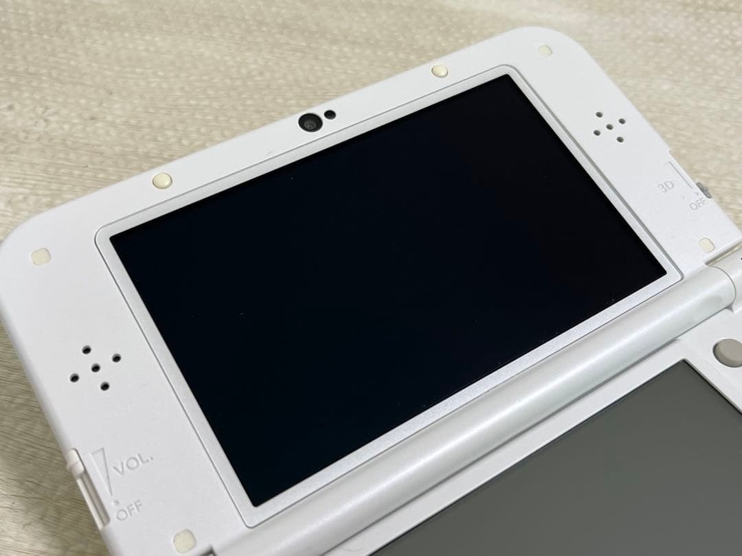 New Nintendo 3DS XL LL Pearl White Console from japan USED