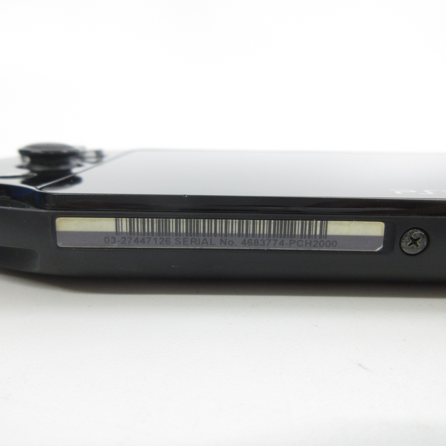 【Very Good】Sony PS Vita PCH-2000 Black Wi-Fi Model Console only #ReRe/08/0617/02