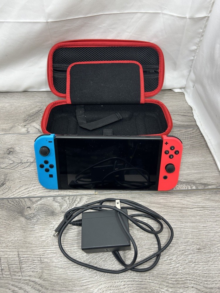Nintendo Switch hac-001(-01) with charger and case