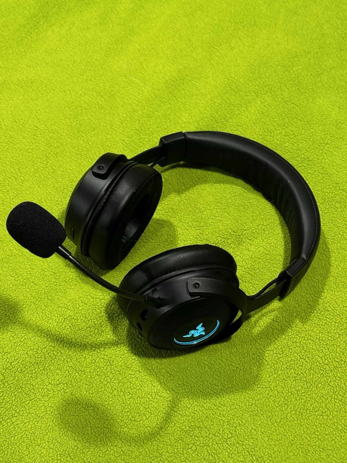 Razer Kraken V3 Pro Wireless USB Over-Ear Headset Boom Mic Black