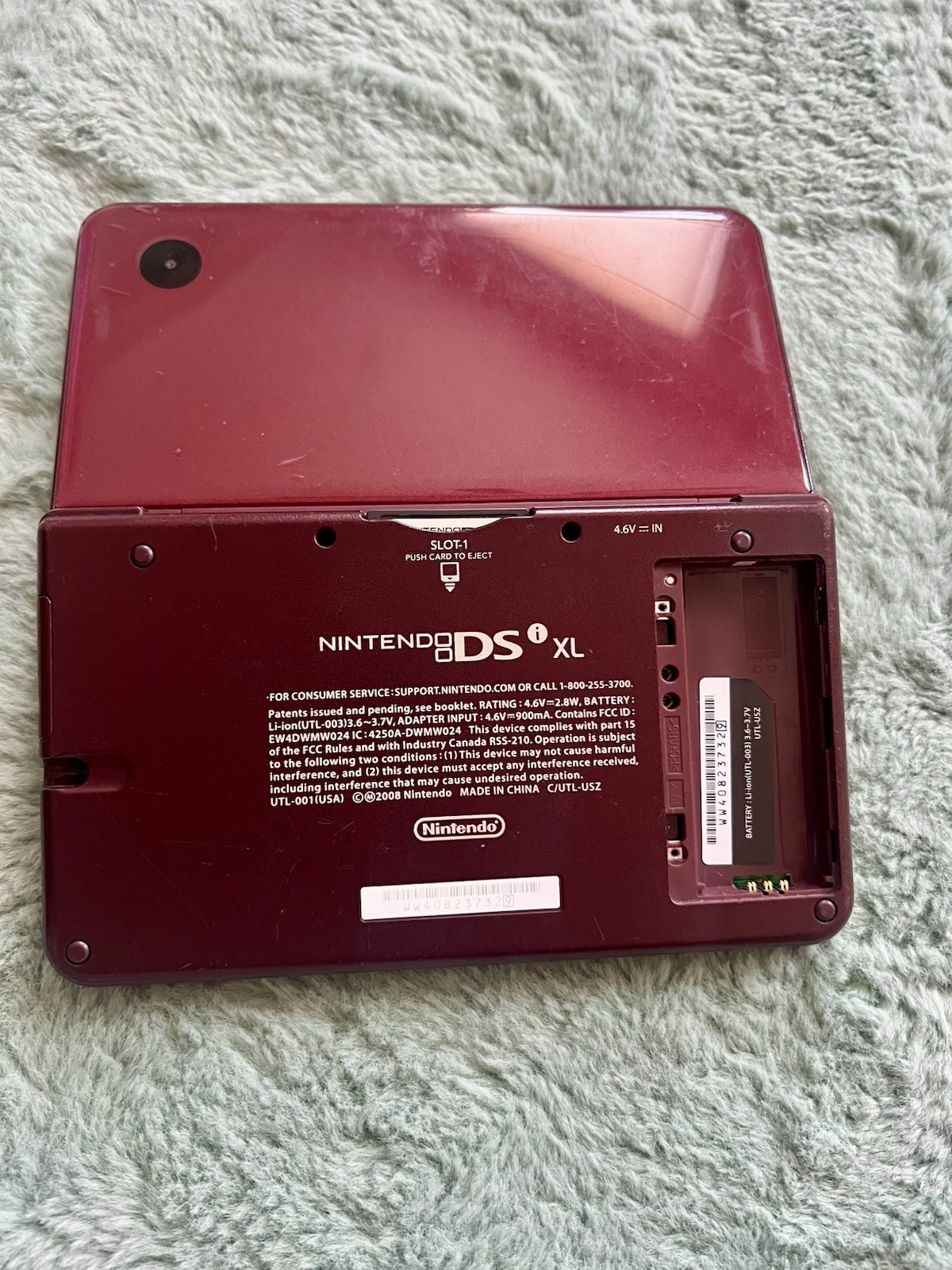 Nintendo DSi XL Red Handheld Console Touchscreen 256MB NTSC-U/C (USA/CA)