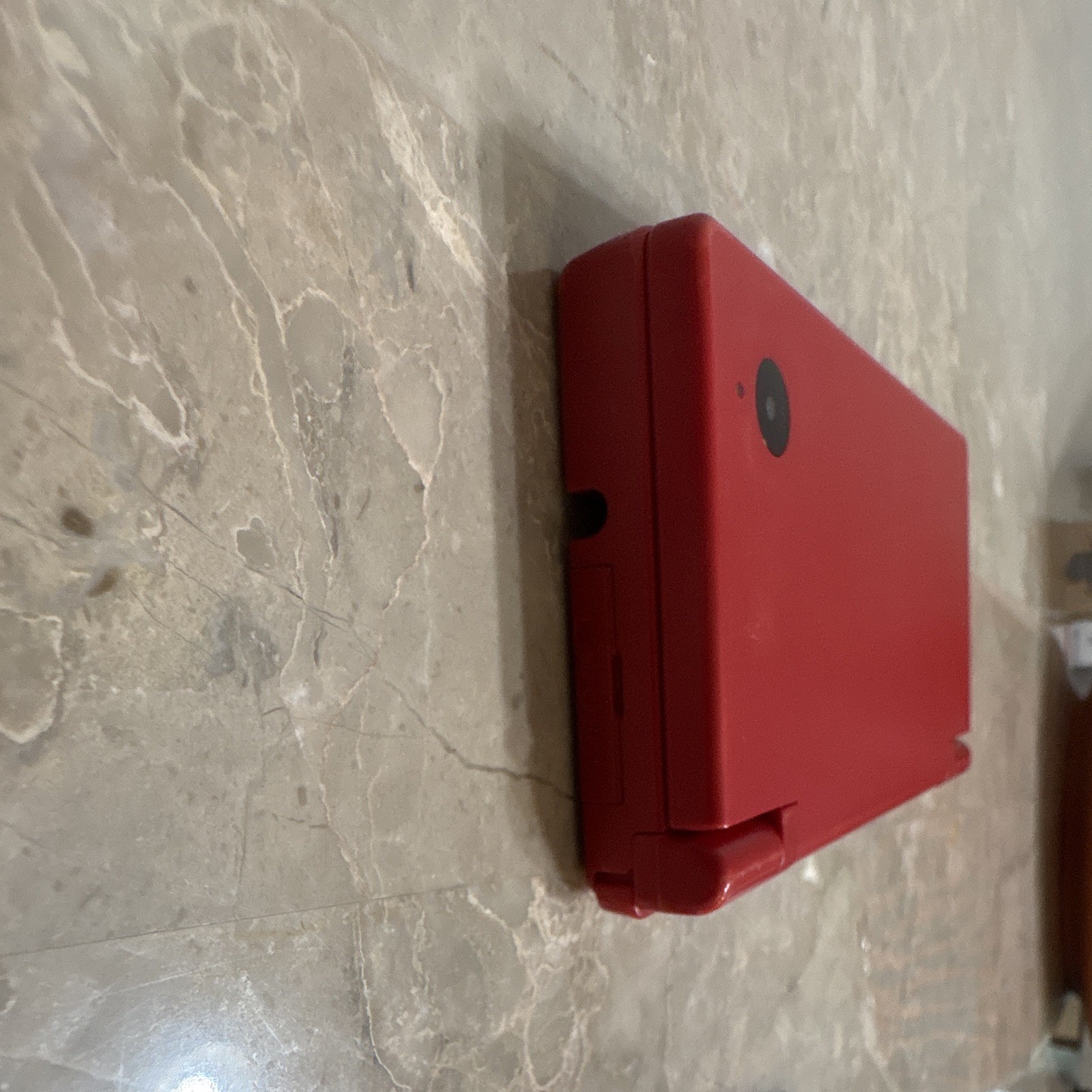 Nintendo DSi Red Handheld System Touchscreen 256MB NTSC-U/C TWL-001 Stylus
