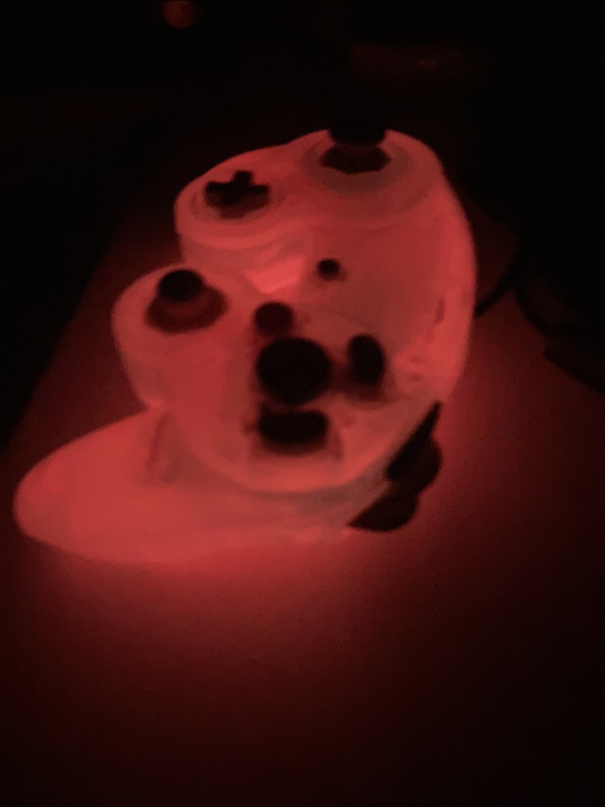 Nintendo GameCube Controller – Radiated Red/Orange (Glow In The Dark)