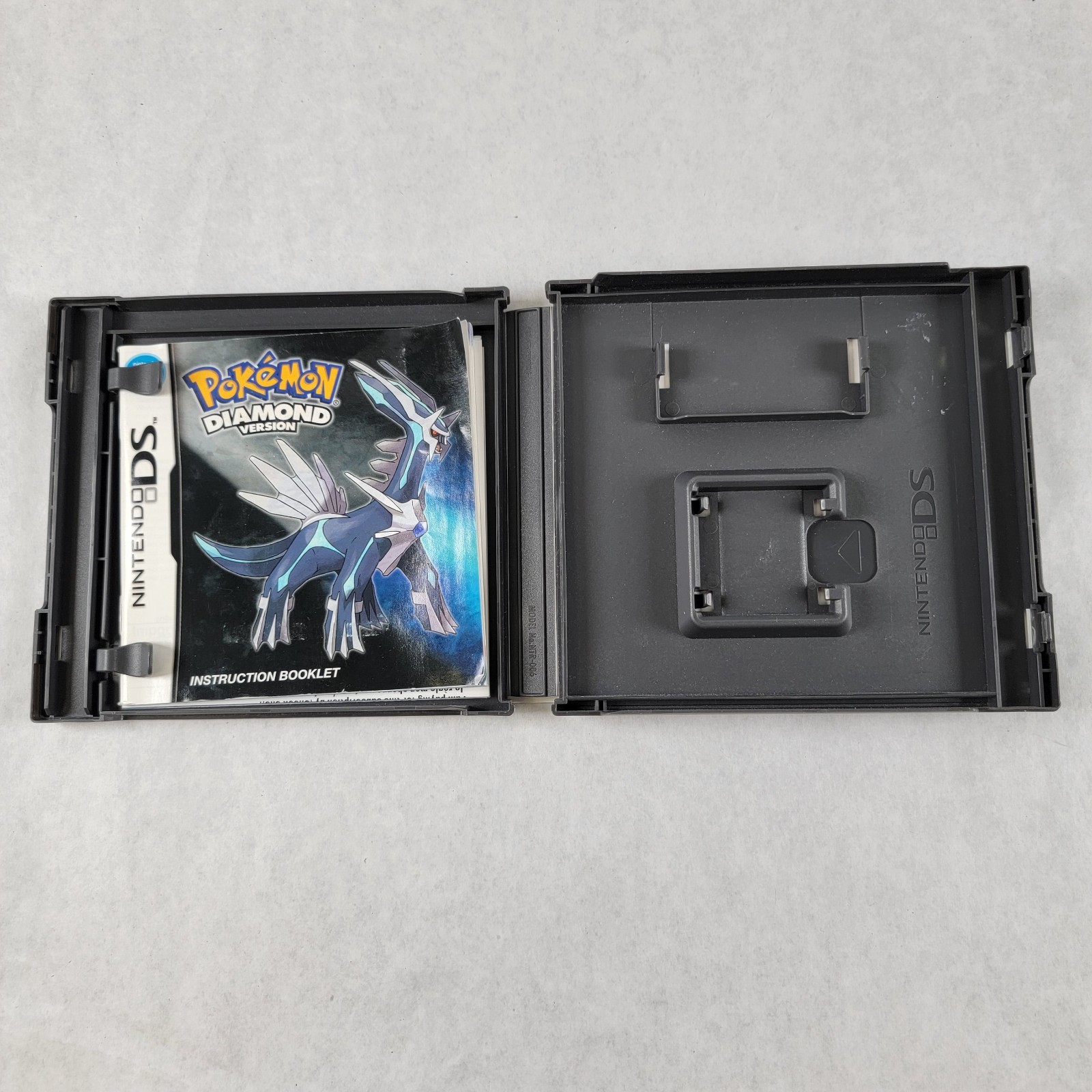 Pokémon Diamond Nintendo DS 2007 NO GAME, Case, Manual and Inserts ONLY Original