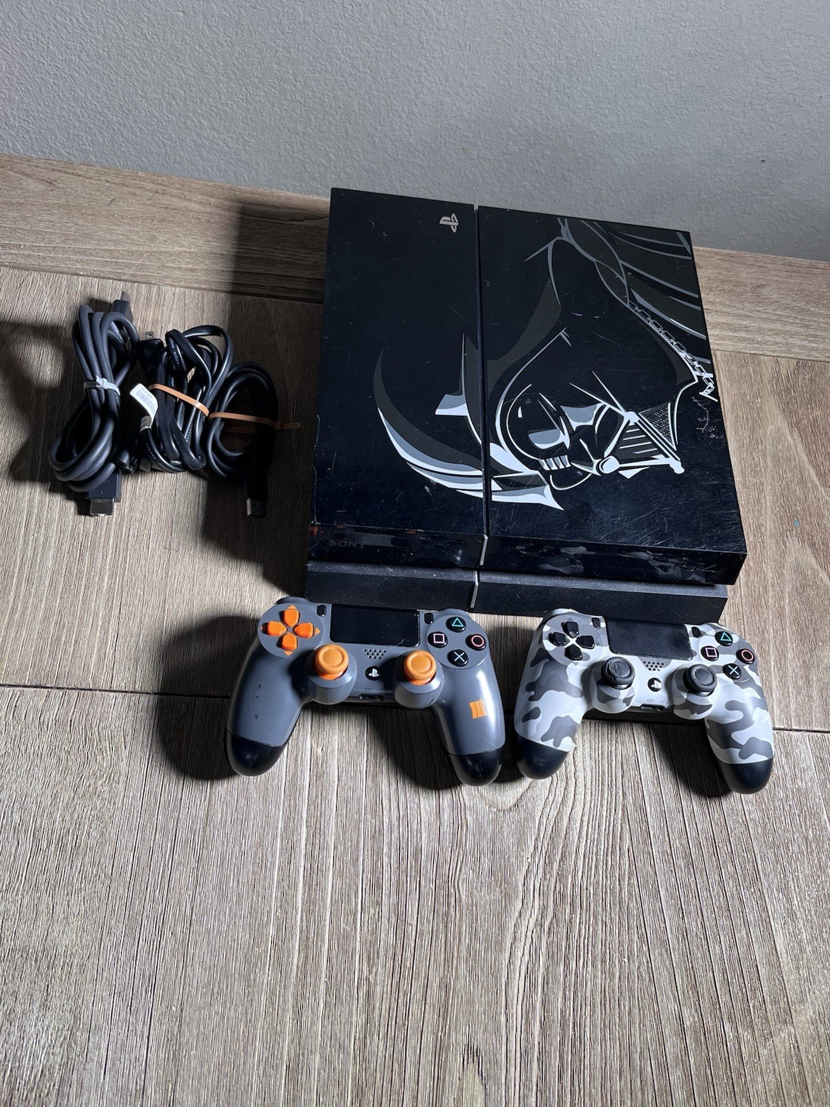 Sony PlayStation4 500GB Console StarWars DarthVaderCHU-1215A With 2 Controllers