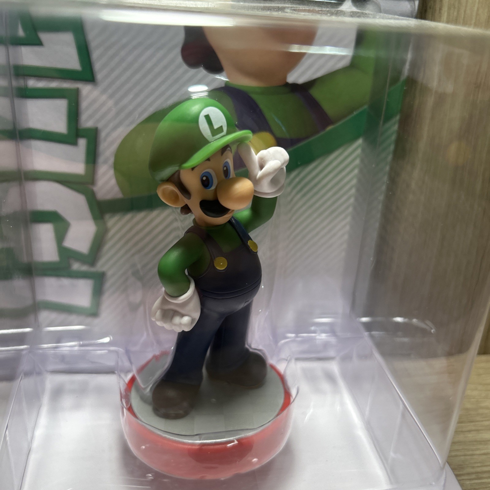 Luigi Amiibo Super Mario Series Nintendo Brand New & Factory Sealed!