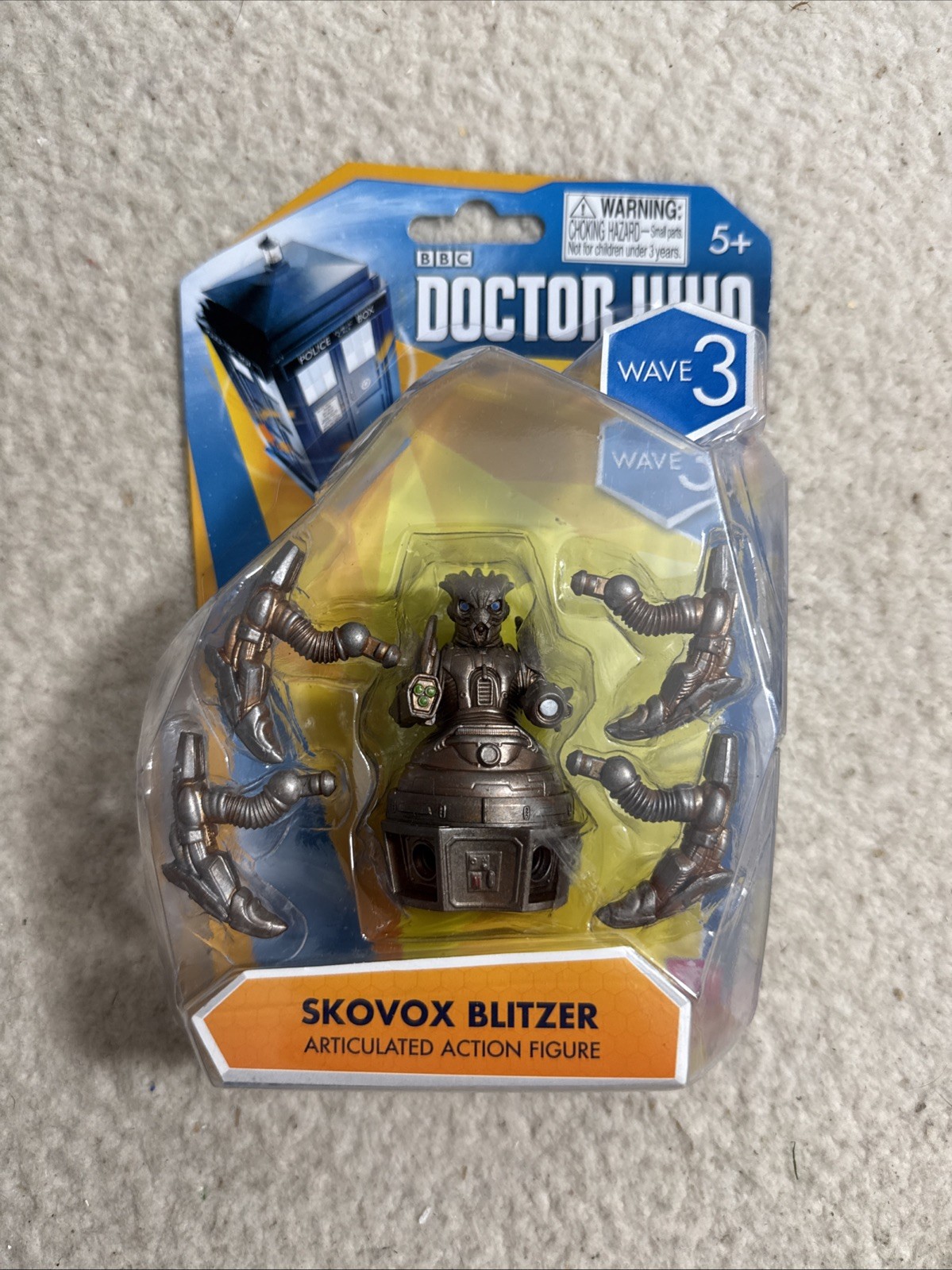 Doctor Who Wave 3 – Skovox Blitzer – 3.75″ Scale Figure New In Box Action figure