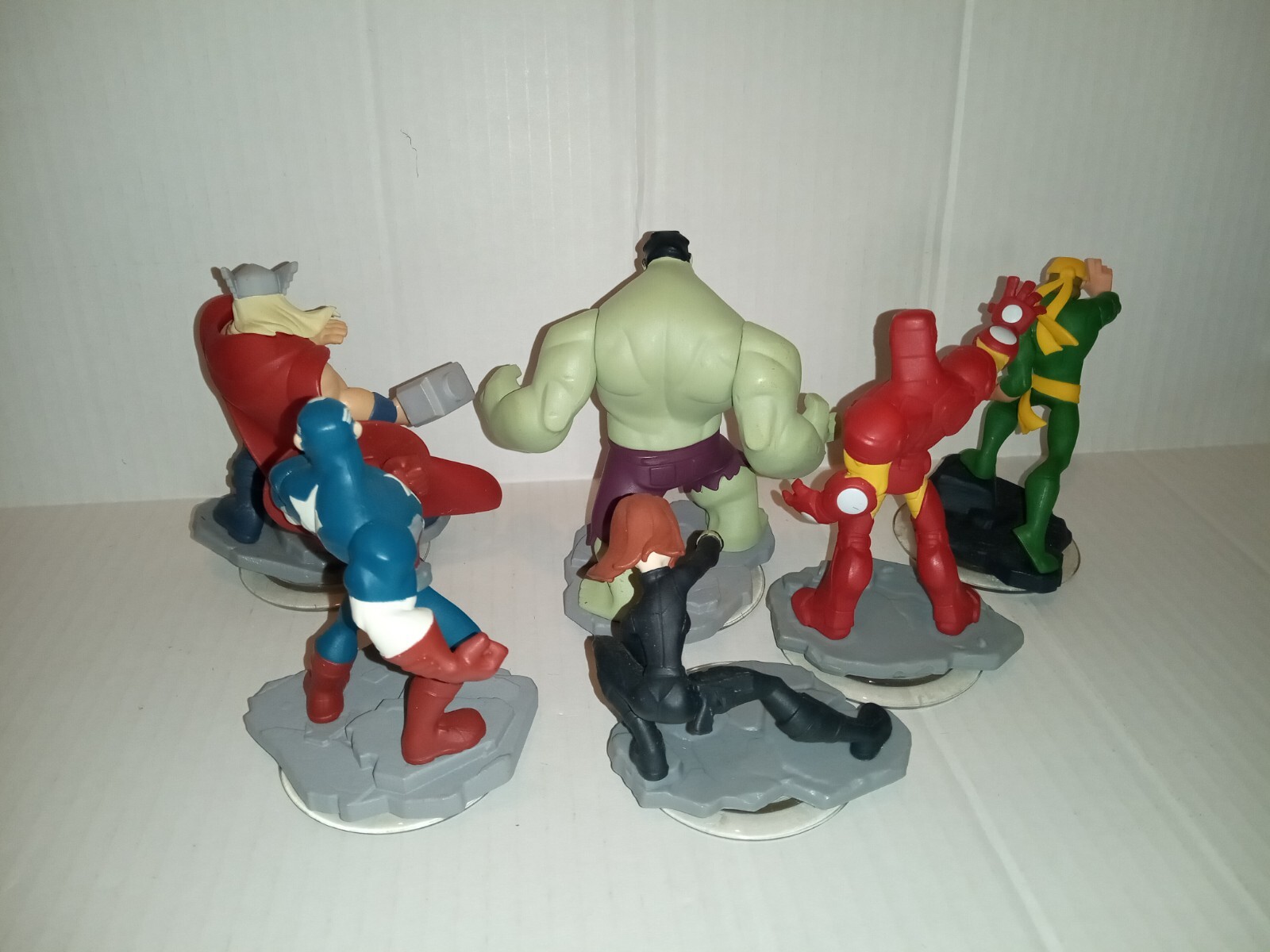 6 Disney Infinity 2.0 Marvel Avengers Thor Hulk Captain America Iron Man lot (A)