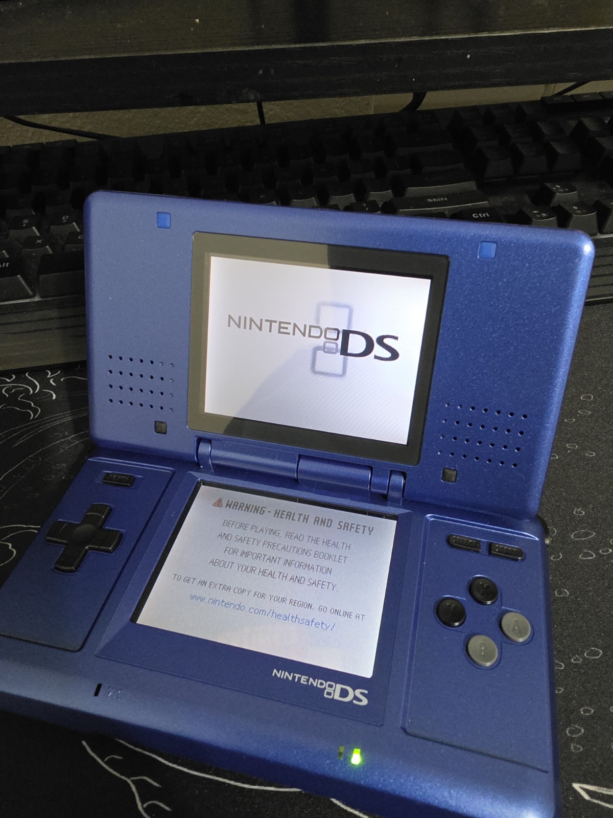 Nintendo DS NTR-001 Blue Handheld System Touchscreen 2004(read Description)