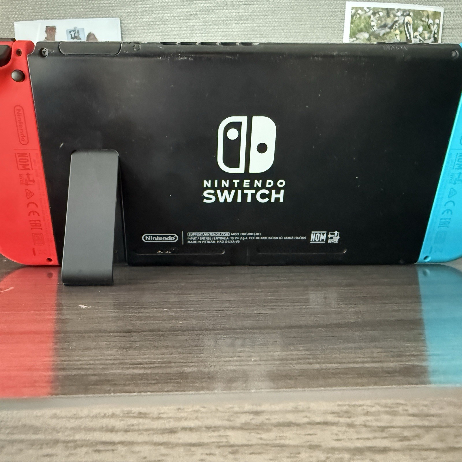 Nintendo Switch HAC-001 Console Neon Blue/Red Joy-Con, Complete Set In Box Xtras