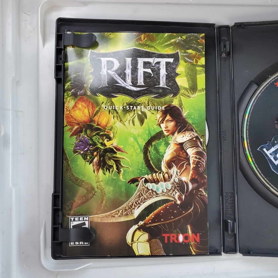 Rift PC game DVD-ROM CIB w/ poster