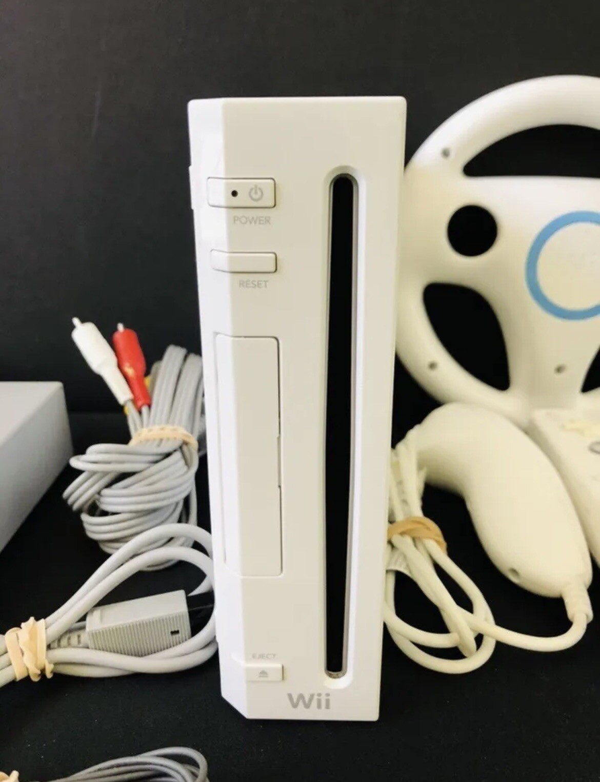 Nintendo Wii Console Mario Kart/Wii Sports Bundle, System, Wheels 2 Controllers!