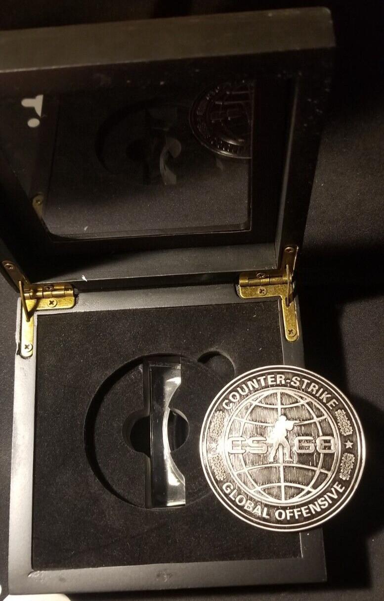 CS:GO 5 Year Veteran Coin/Medal Original Valve Corporation Counter Strike Merch