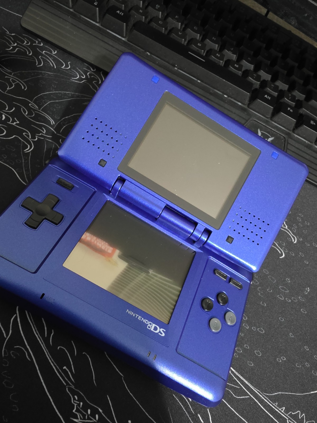 Nintendo DS NTR-001 Blue Handheld System Touchscreen 2004(read Description)