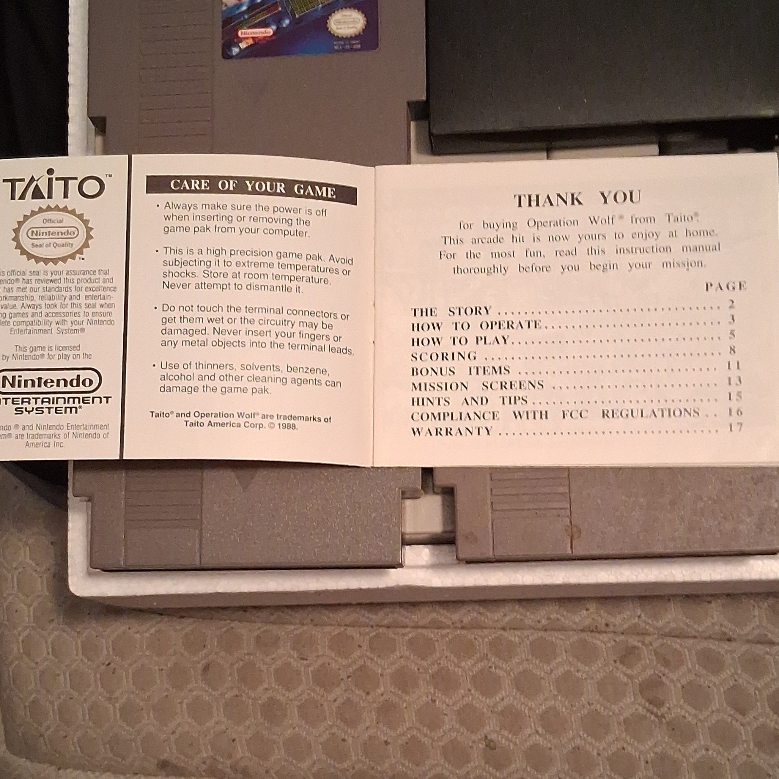 Nintendo NES Action Set Bundle w/ Zapper, Controllers & 4 Games NTSC-U/C