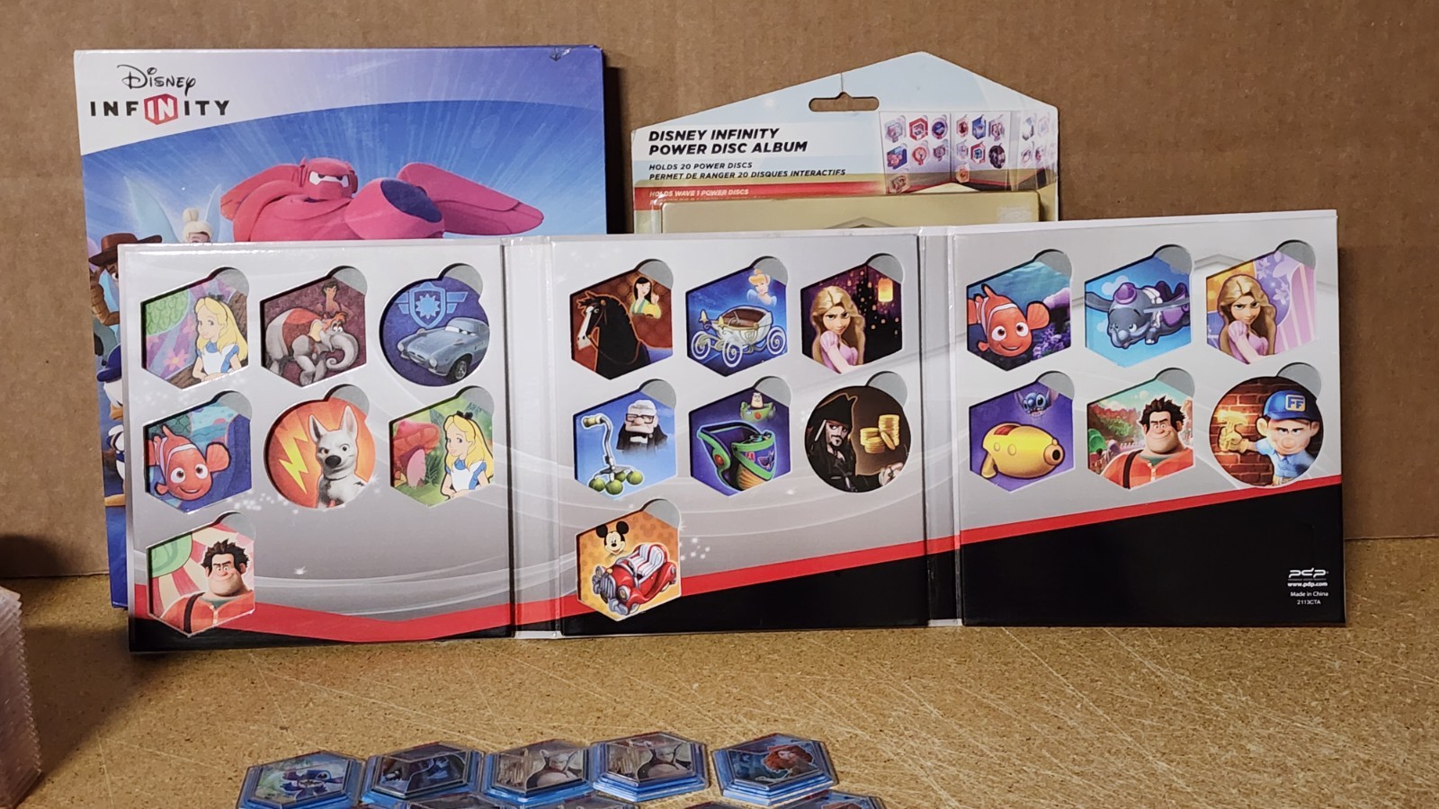 Disney Infinity (3) PowerDisc Albums & (108) Assorted 1.0/2.0/3.0 PowerDiscs Lot
