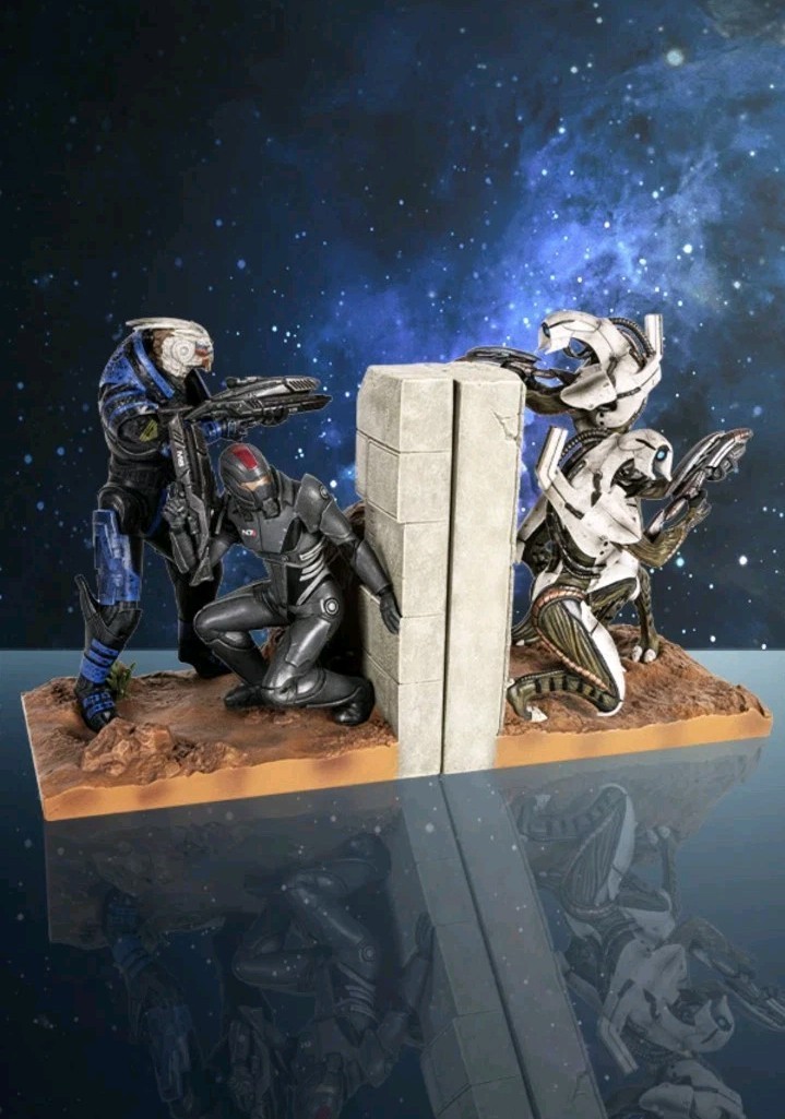 Mass Effect Cover Fire Garrus Shepard Vs Geth Bookends Statue Figure – FREE SHIP