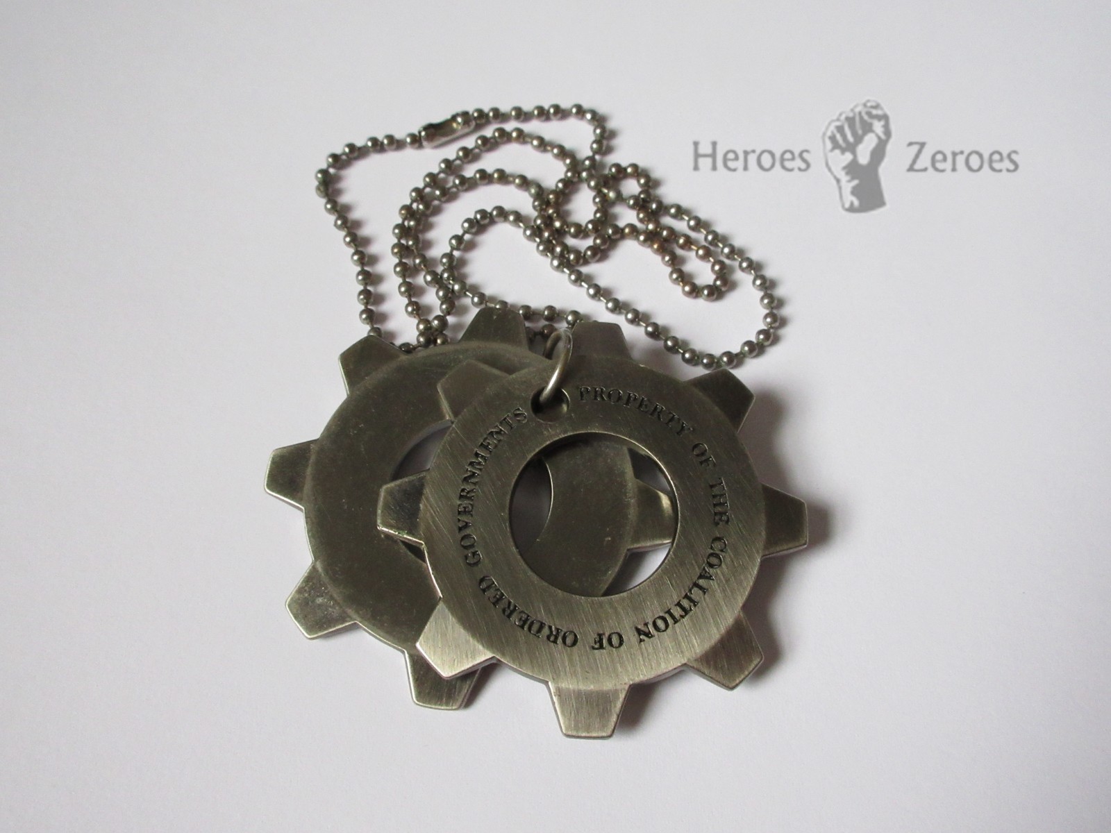 Gears of War GameStop Pro Rewards Cog Tags Necklace