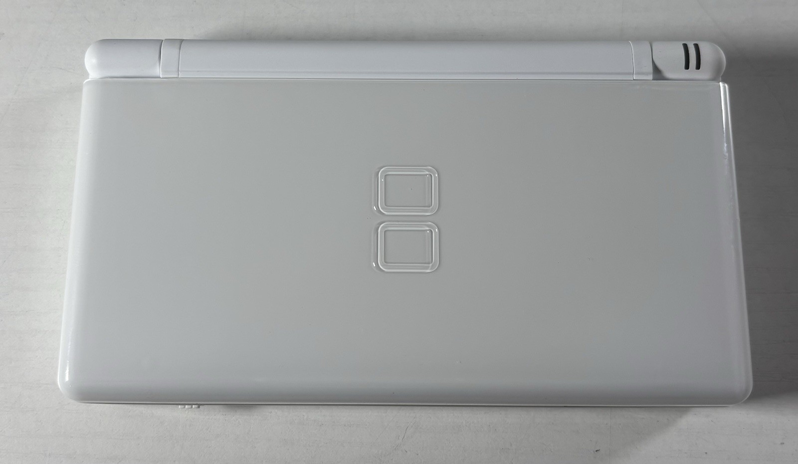 Nintendo DS Lite OEM White Handheld System LOT (USG-001) + 4 Games & Case CLEAN!