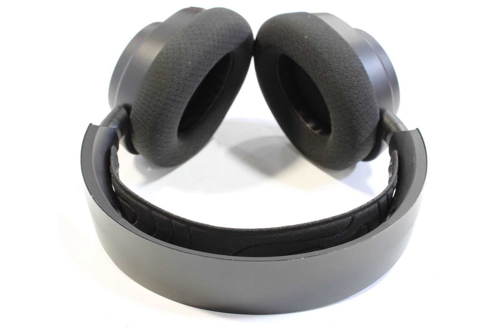 SteelSeries Arctis Nova 7 Headset with Retractable Microphone With Dongle